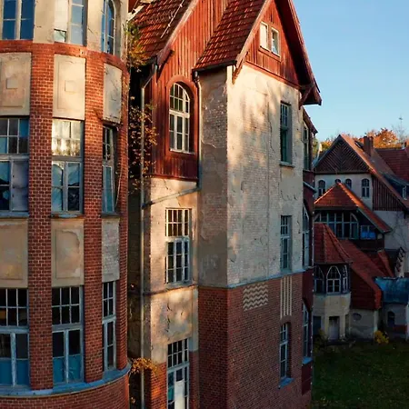 Parkresidenz Lychen, 5 *
